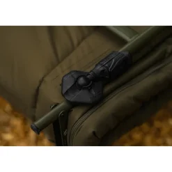 Avid Carp Bivouac * Bedchair Revolve System